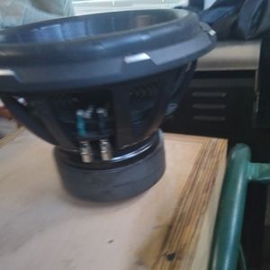 1 new deafbonce 3015r sub